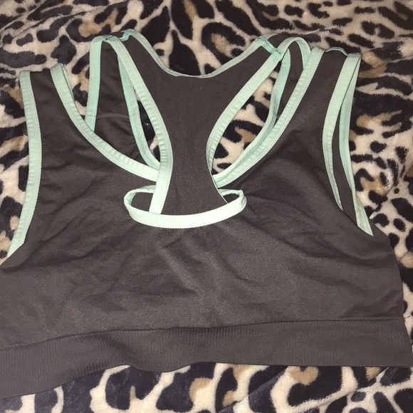 Activ Sports Bra - Picture 2 of 3